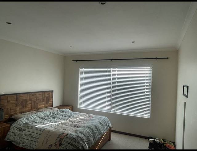 2 bed property to rent in BLOUBERGSTRAND